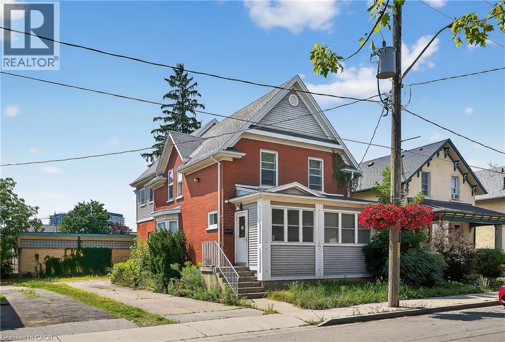 43 Dupont Street E, Waterloo, Ontario  N2J 2G8 - Photo 1 - 40863049