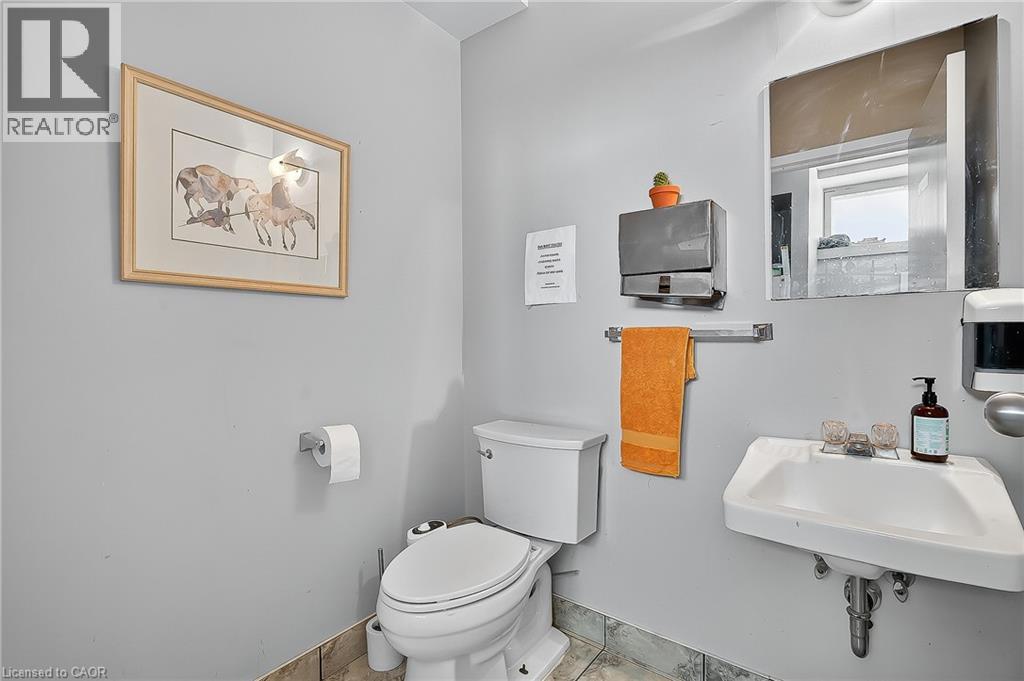 43 Dupont Street E, Waterloo, Ontario  N2J 2G8 - Photo 12 - 40863049