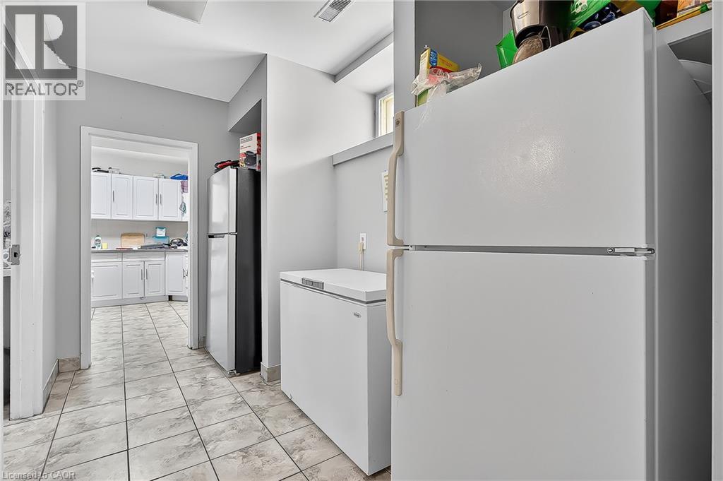43 Dupont Street E, Waterloo, Ontario  N2J 2G8 - Photo 13 - 40863049