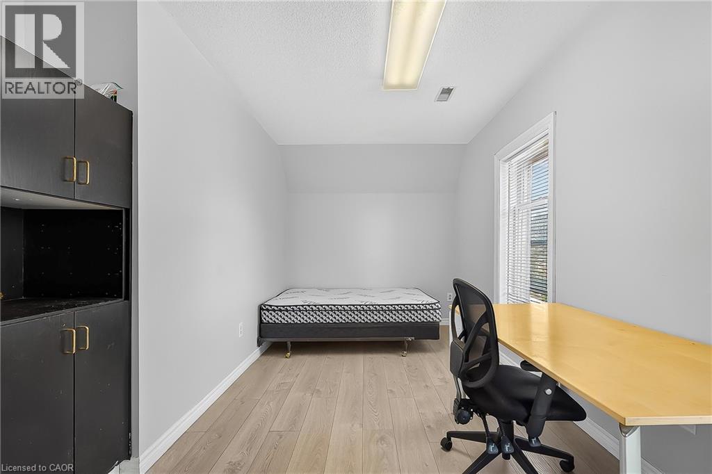 43 Dupont Street E, Waterloo, Ontario  N2J 2G8 - Photo 15 - 40863049