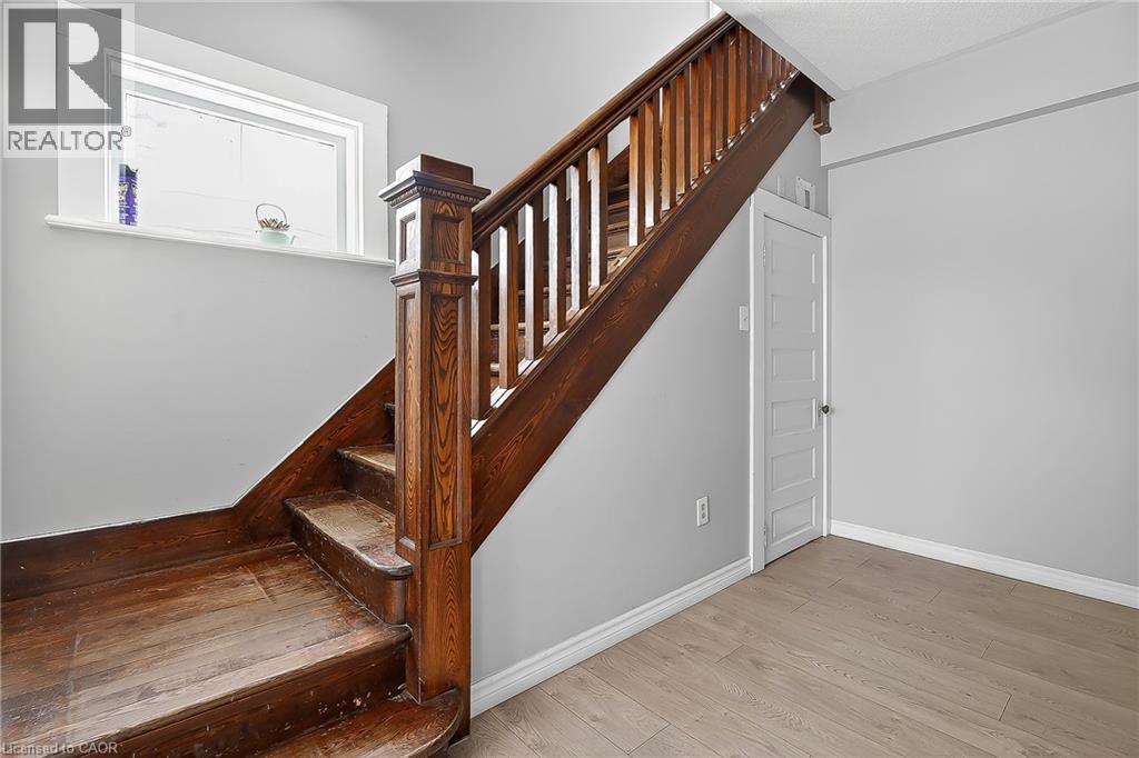 43 Dupont Street E, Waterloo, Ontario  N2J 2G8 - Photo 18 - 40863049
