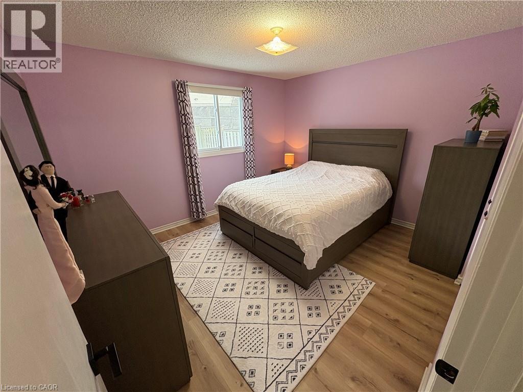 70 Churchill Street, Waterloo, Ontario  N2L 2X2 - Photo 4 - 40862968