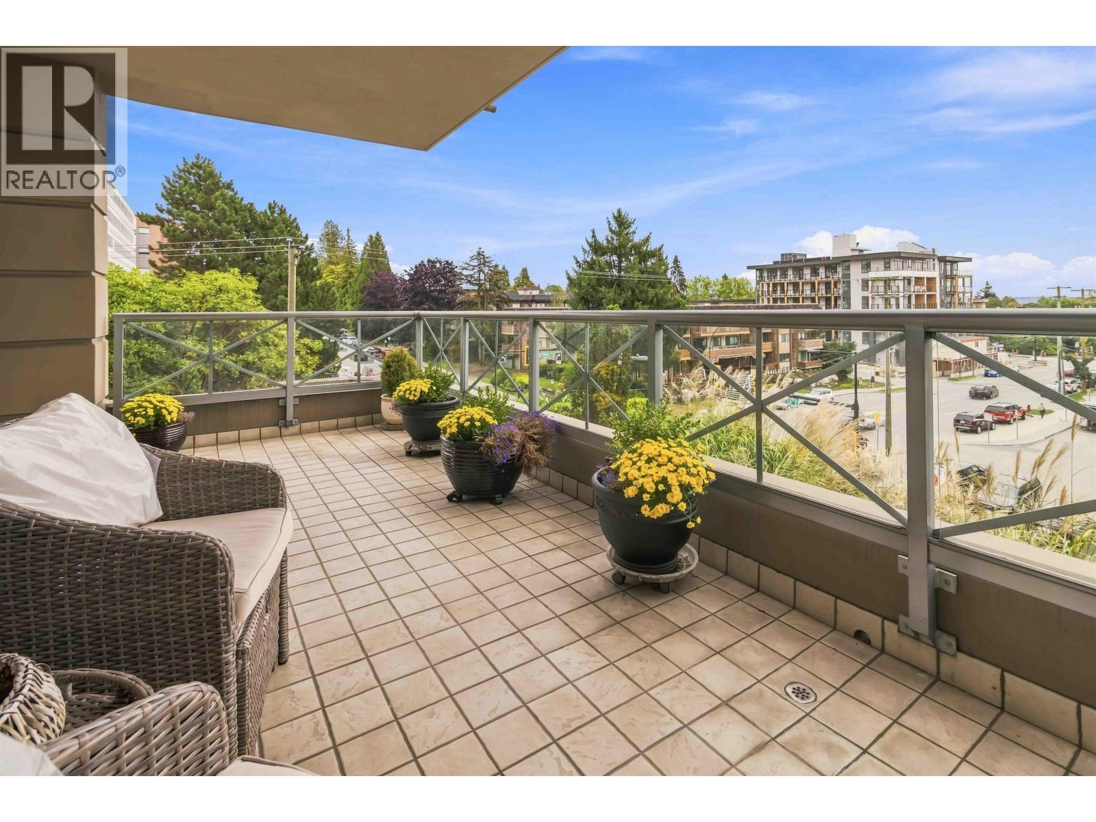 405 160 E 13th Street, North Vancouver, British Columbia  V7L 2L5 - Photo 4 - R3164808