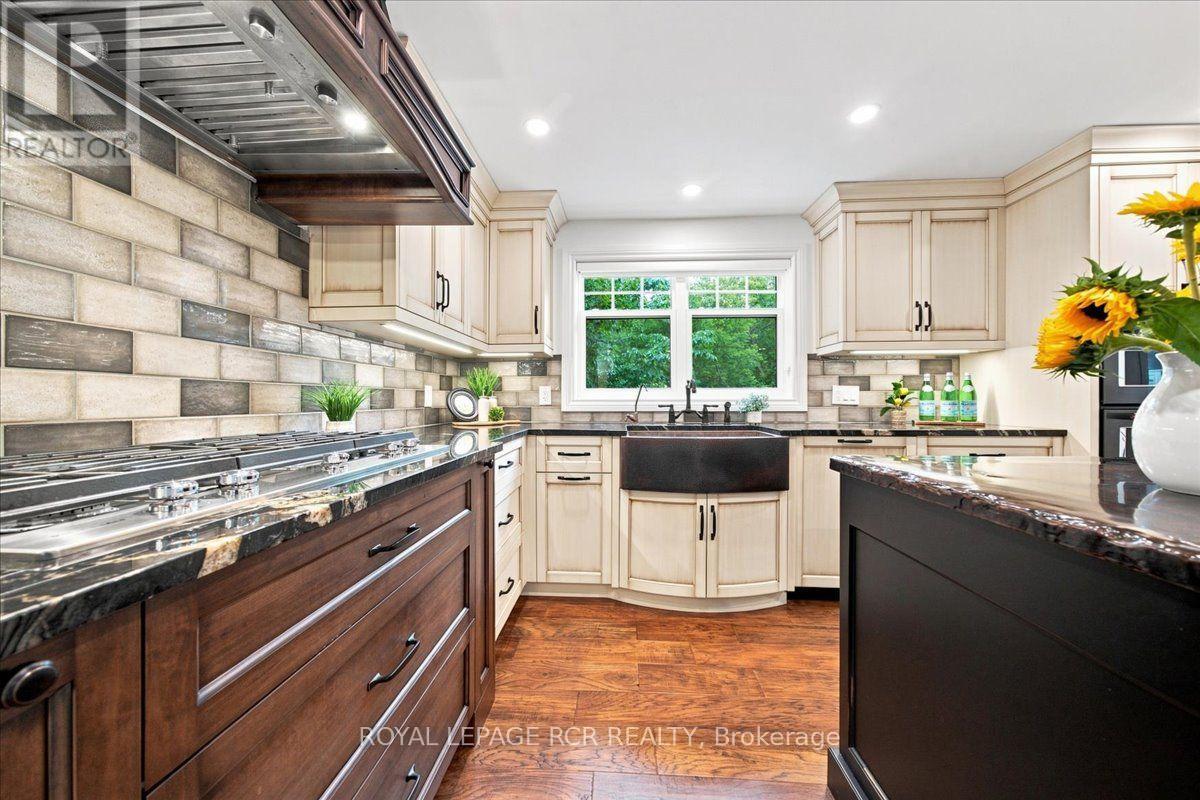 215 Oakwood Crescent, Orangeville, Ontario  L9W 4N1 - Photo 11 - W13779430