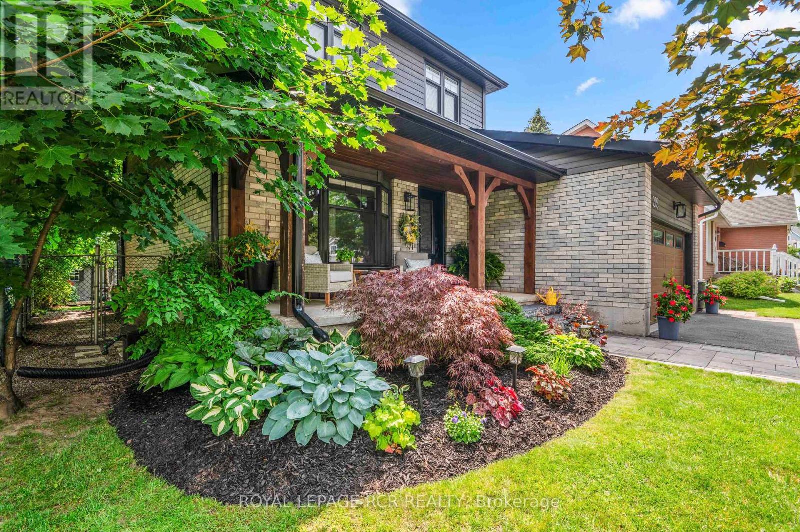 215 Oakwood Crescent, Orangeville, Ontario  L9W 4N1 - Photo 3 - W13779430