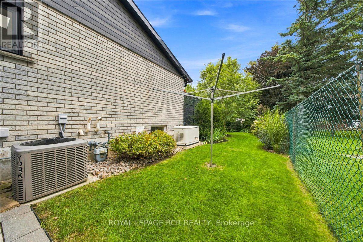 215 Oakwood Crescent, Orangeville, Ontario  L9W 4N1 - Photo 47 - W13779430