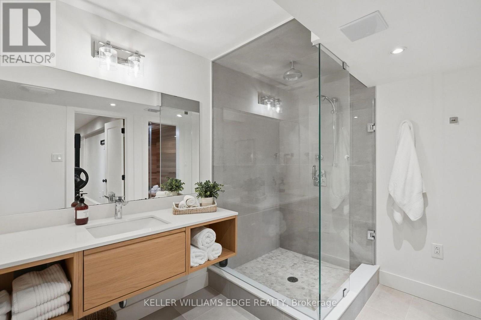 3202 Saltaire Crescent, Oakville, Ontario L6M 0K8 - Photo 42 - W13779478