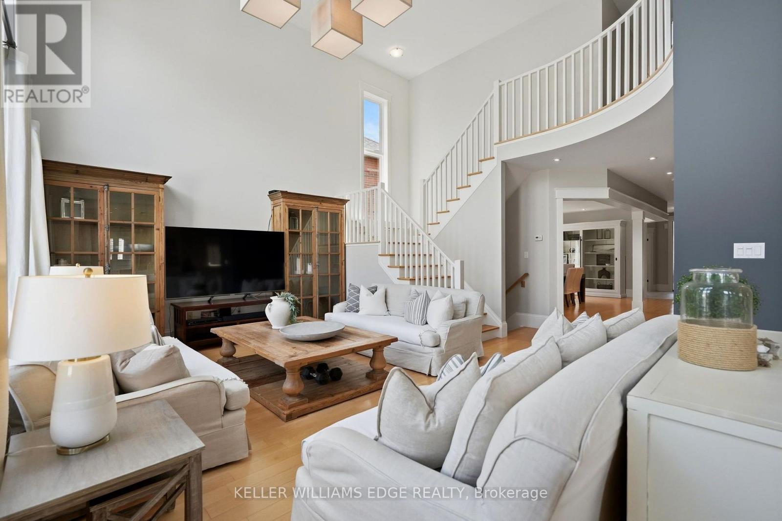 3202 Saltaire Crescent, Oakville, Ontario L6M 0K8 - Photo 9 - W13779478