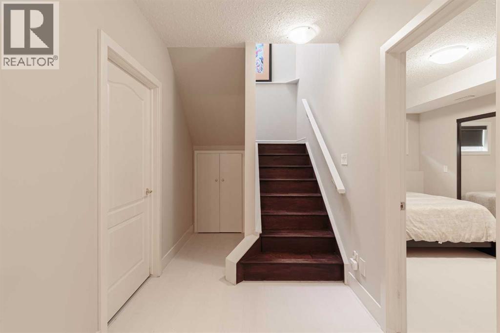 2207 Sirocco Drive SW, Calgary, Alberta  T3H 2T9 - Photo 28 - A2337577