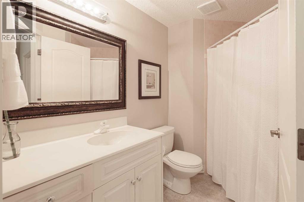 2207 Sirocco Drive SW, Calgary, Alberta  T3H 2T9 - Photo 31 - A2337577