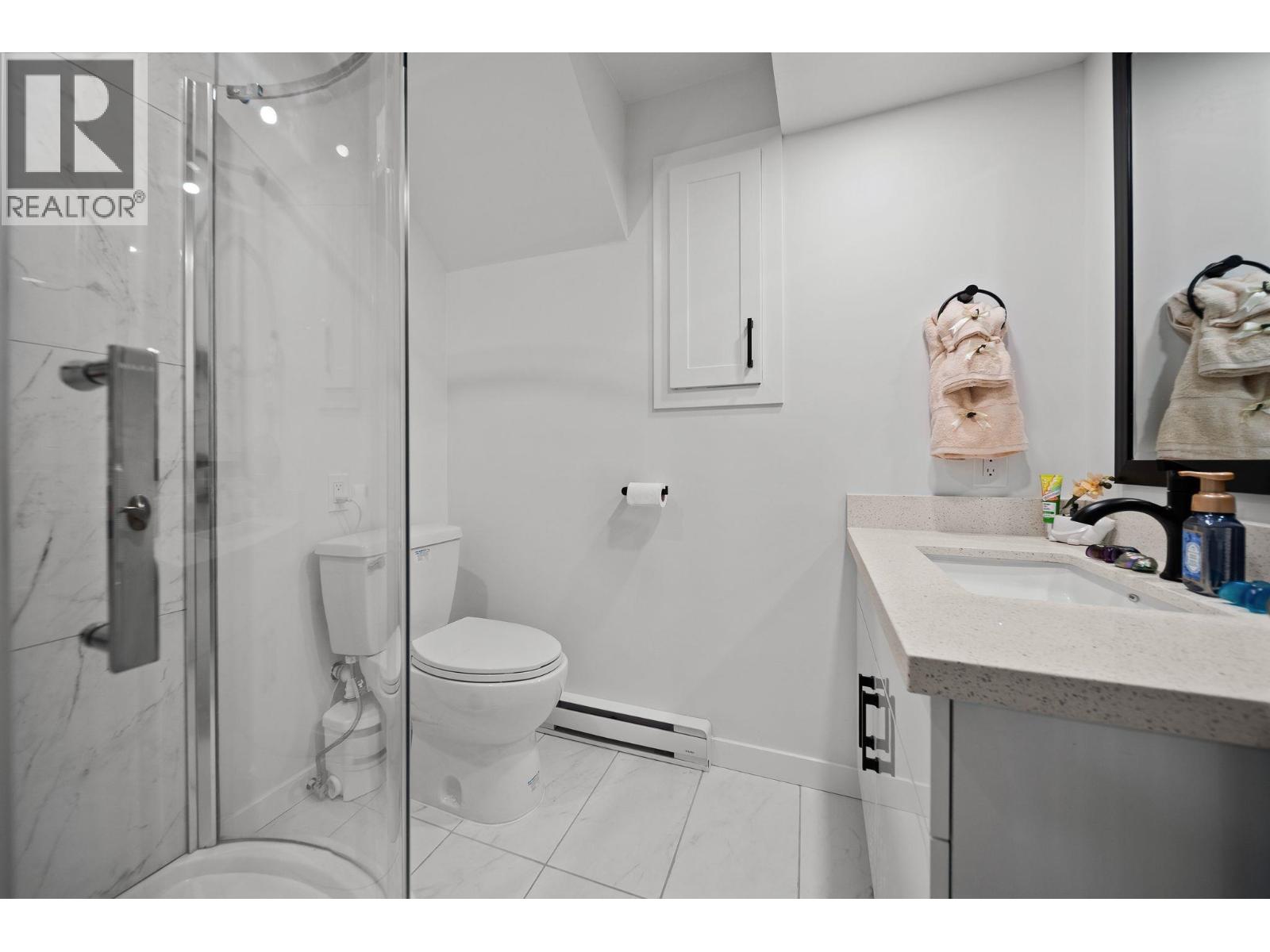 1003 Windward Drive, Coquitlam, British Columbia  V3C 4M5 - Photo 19 - R3164811