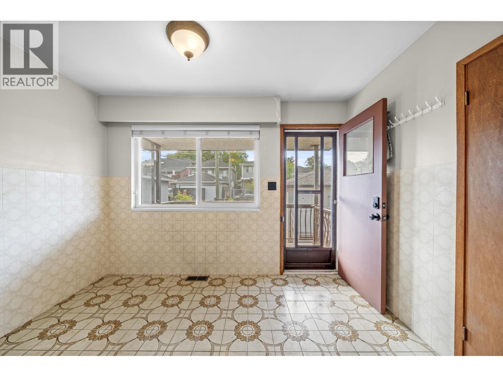 2634 Parker Street, Vancouver, British Columbia  V5K 2T4 - Photo 10 - R3164813