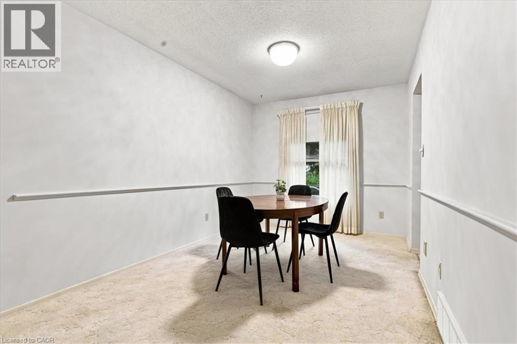 395 Mossom Place, Waterloo, Ontario  N2K 2G7 - Photo 6 - 40860871