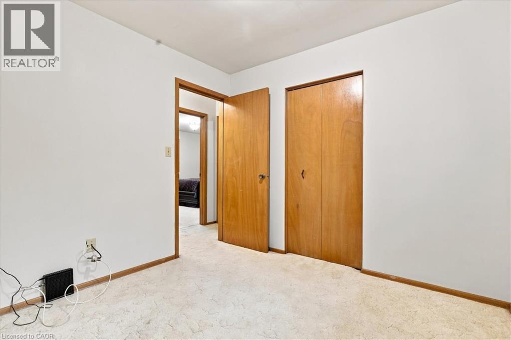 395 Mossom Place, Waterloo, Ontario  N2K 2G7 - Photo 14 - 40860871