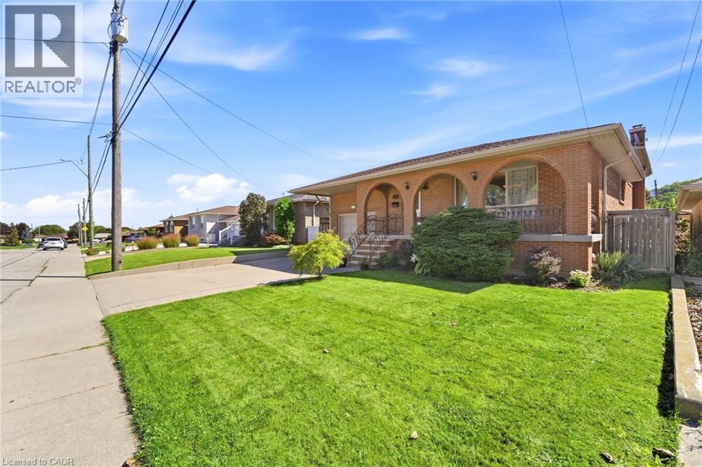 139 Glen Valley Drive, Hamilton, Ontario  L8K 6A1 - Photo 4 - 40862856