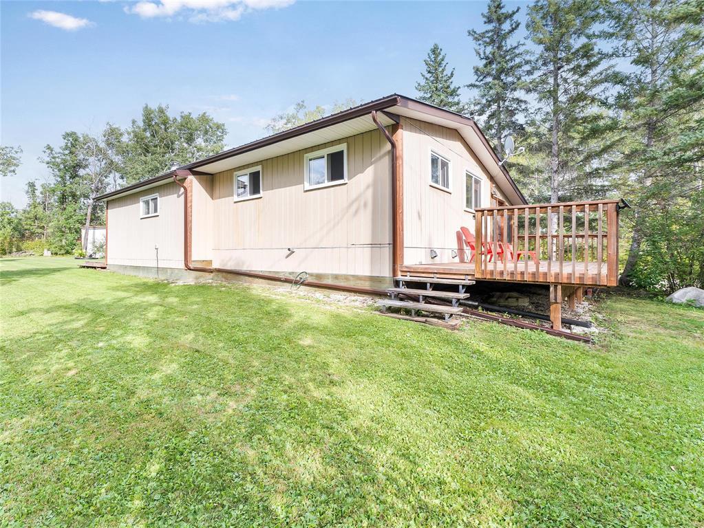 67 Riverside Parkway, Lac Du Bonnet Rm, Manitoba  R0E 1A0 - Photo 9 - 202622871