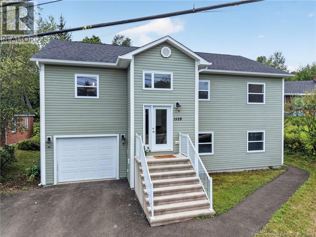1528 Lincoln Road, Fredericton, New Brunswick