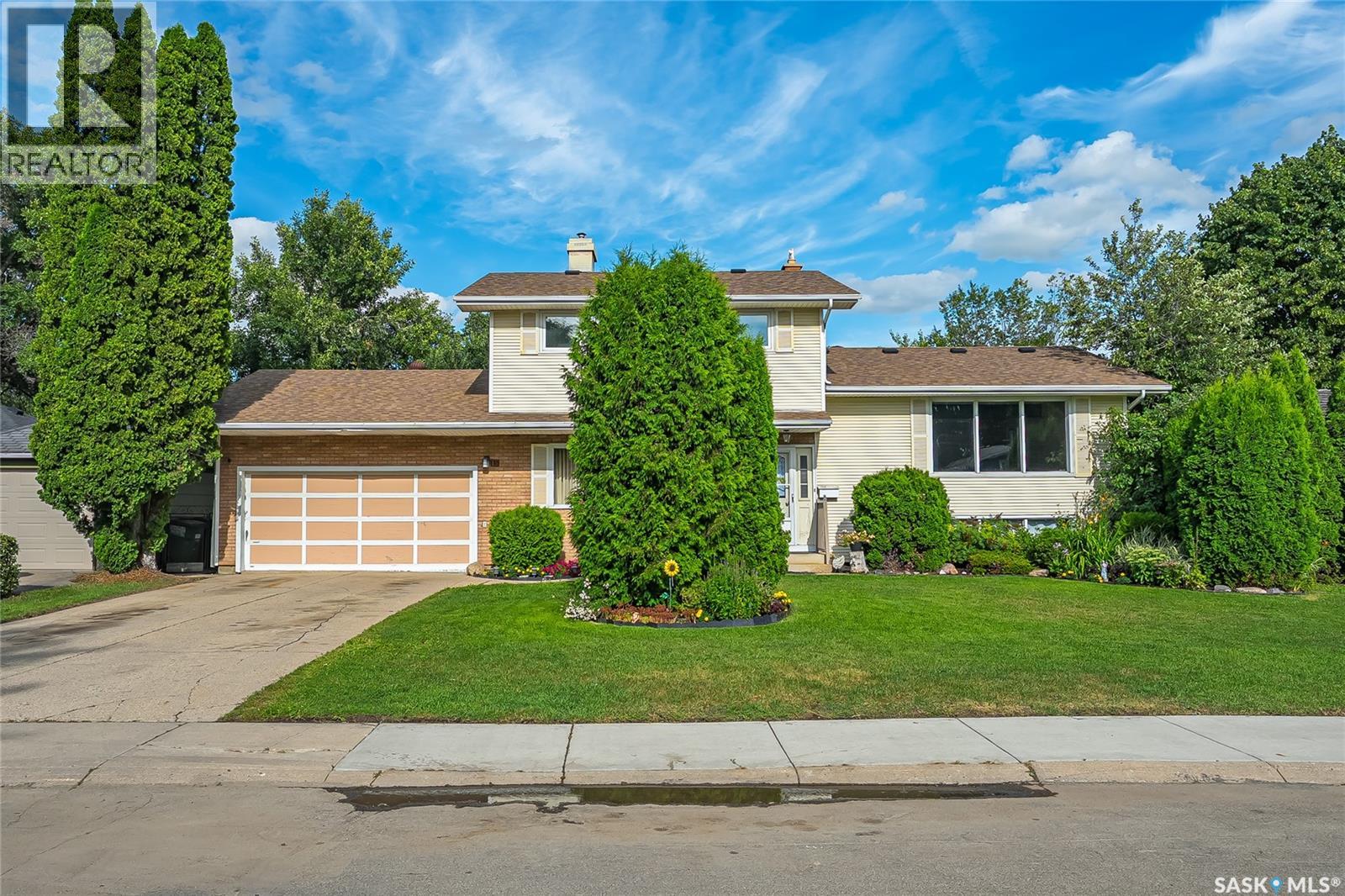 15 Harvard Crescent, Saskatoon, Saskatchewan  S7H 3R2 - Photo 2 - SK048349
