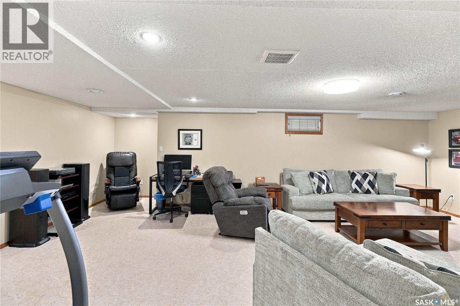 1328 Harrison Way N, Regina, Saskatchewan  S4X 4G4 - Photo 36 - SK048347