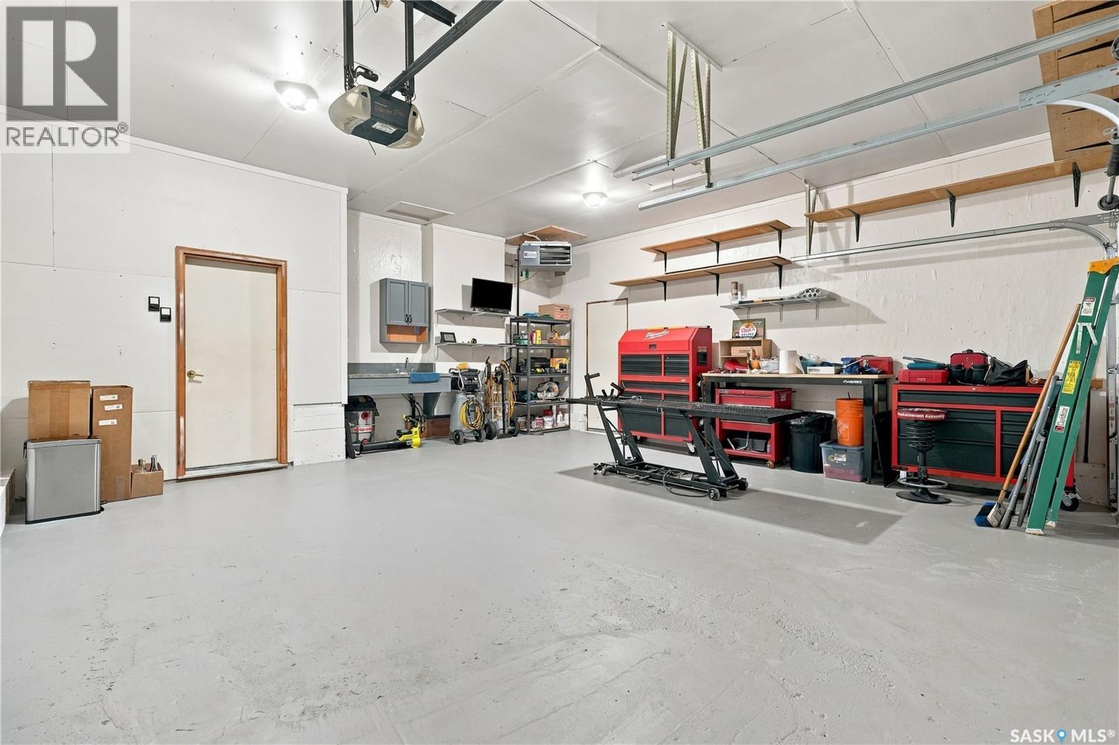1328 Harrison Way N, Regina, Saskatchewan  S4X 4G4 - Photo 52 - SK048347