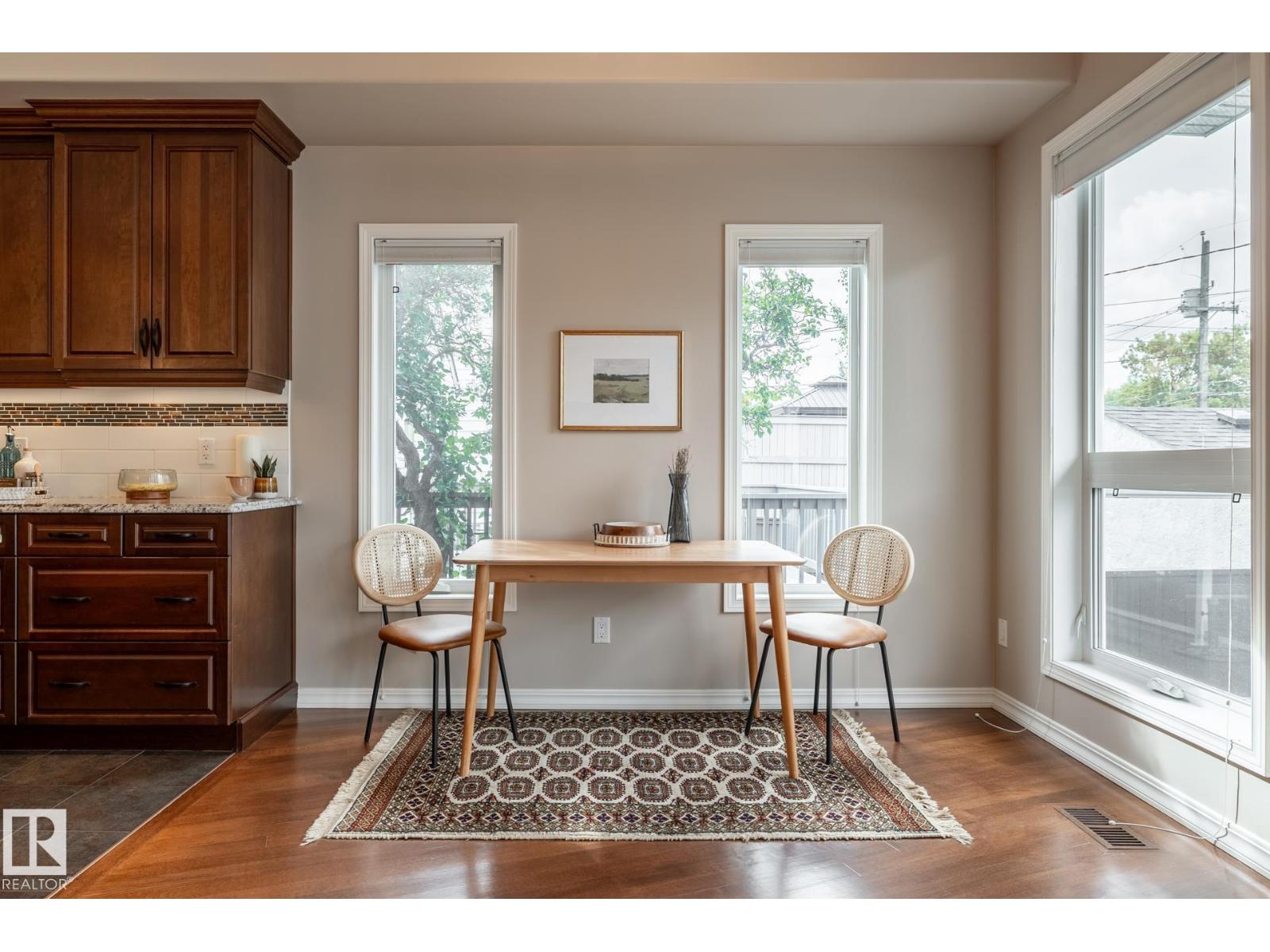 11122 52 ST NW photo 19