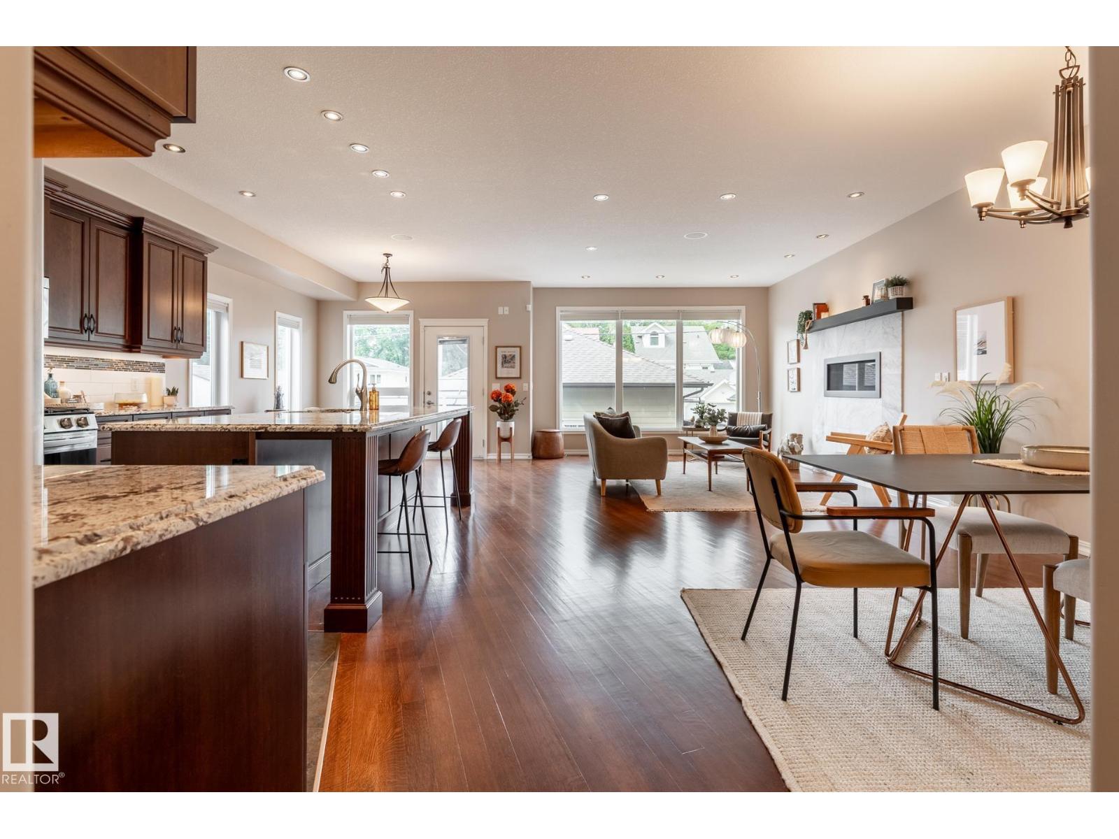 11122 52 ST NW photo 10