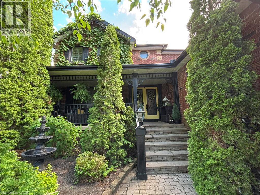 233 HUYCKE Street, Cobourg, Ontario