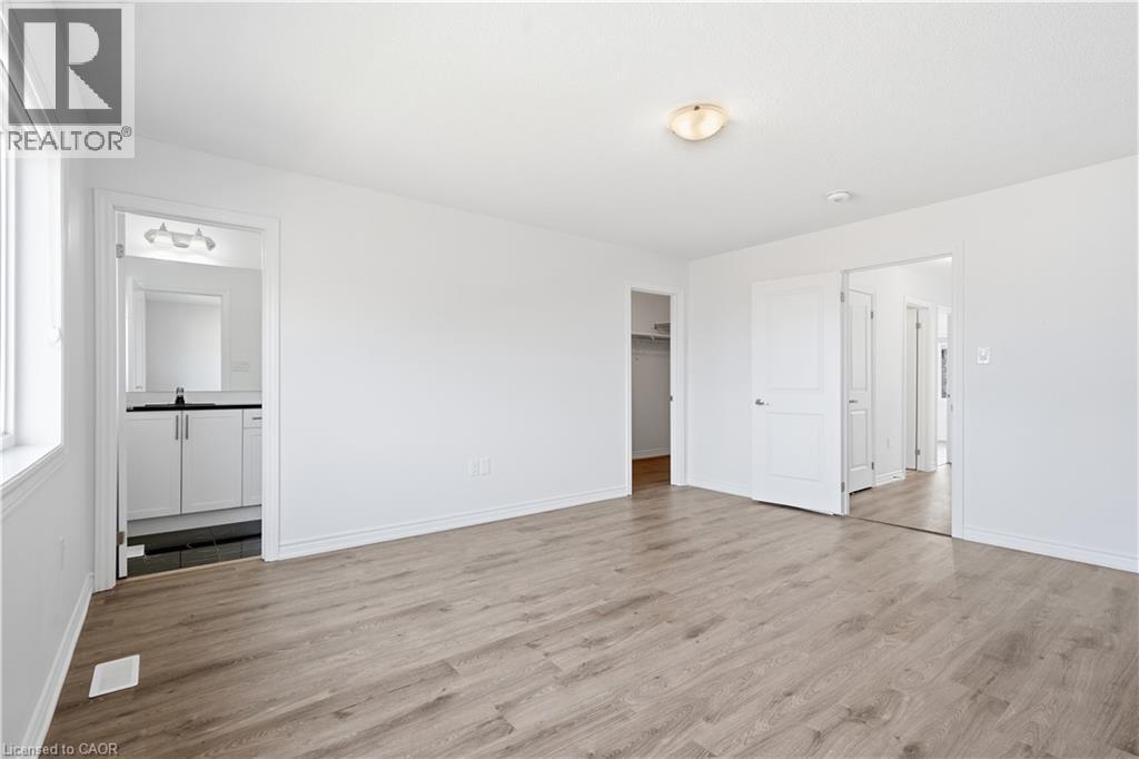 20 Admiral Road, Welland, Ontario  L3B 6H9 - Photo 15 - 40861885
