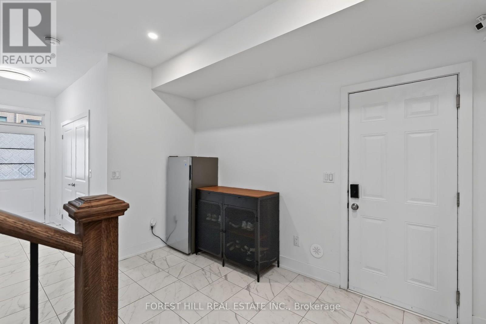63 Waterside Way, Whitby, Ontario  L1N 1B3 - Photo 5 - E13779286