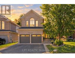 8 BURNABY DRIVE, Georgina, Ontario