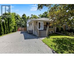 33 MCDONALD DRIVE, Aurora, Ontario