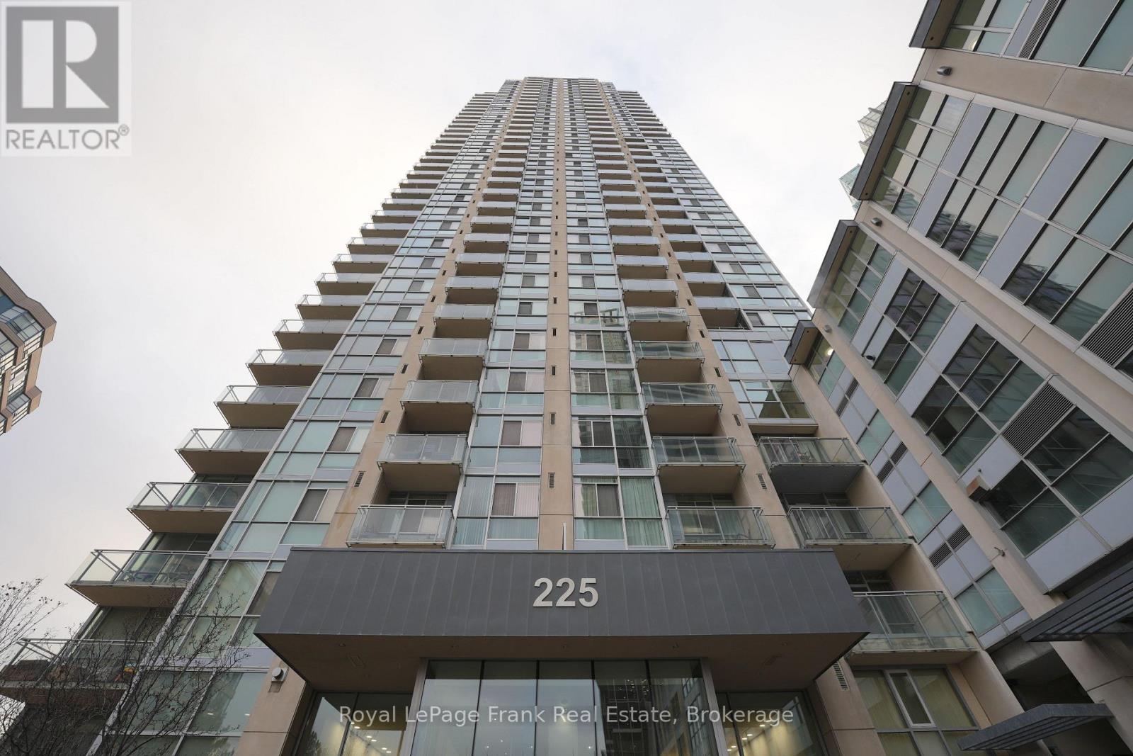 3410 - 225 Webb Drive, Mississauga, Ontario  L5B 4P2 - Photo 1 - W13779532