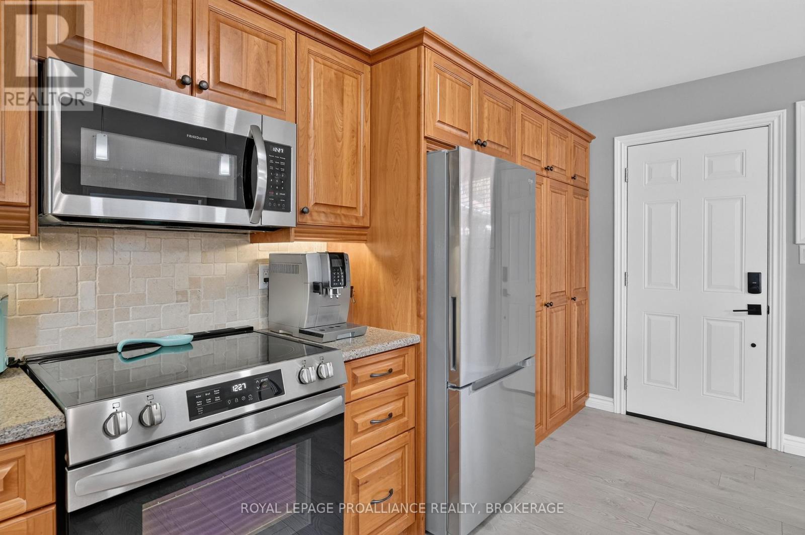 38 Willowbank W, Gananoque, Ontario  K7G 2V5 - Photo 12 - X13779800