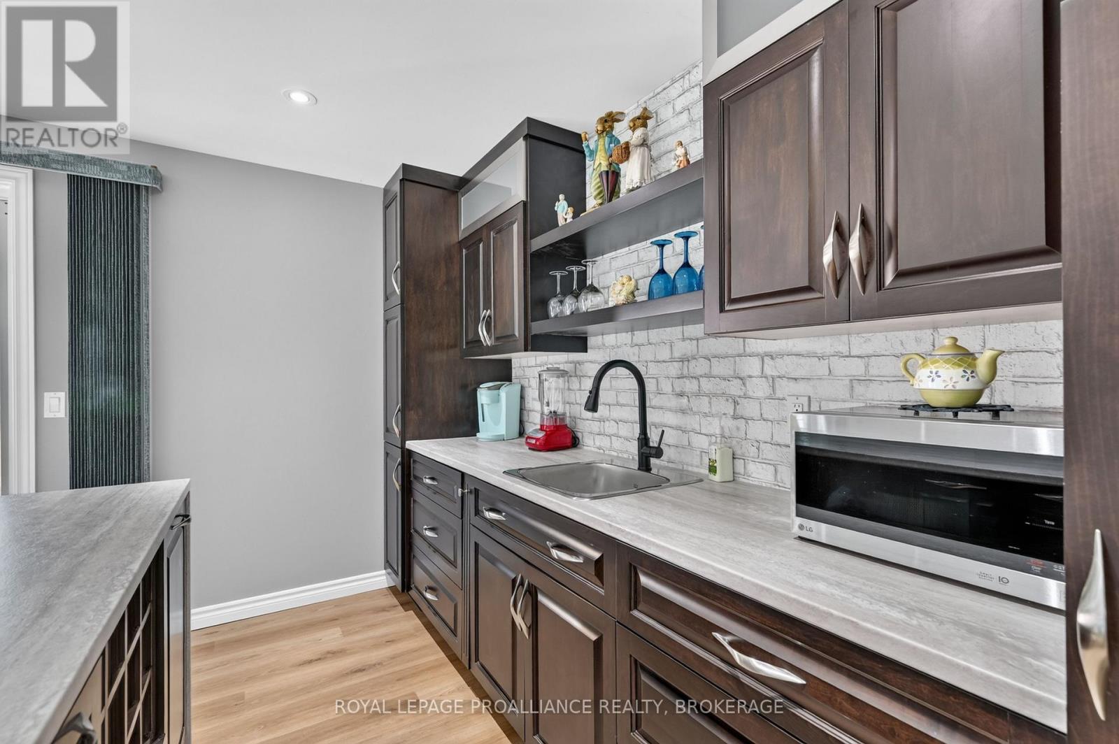 38 Willowbank W, Gananoque, Ontario  K7G 2V5 - Photo 26 - X13779800