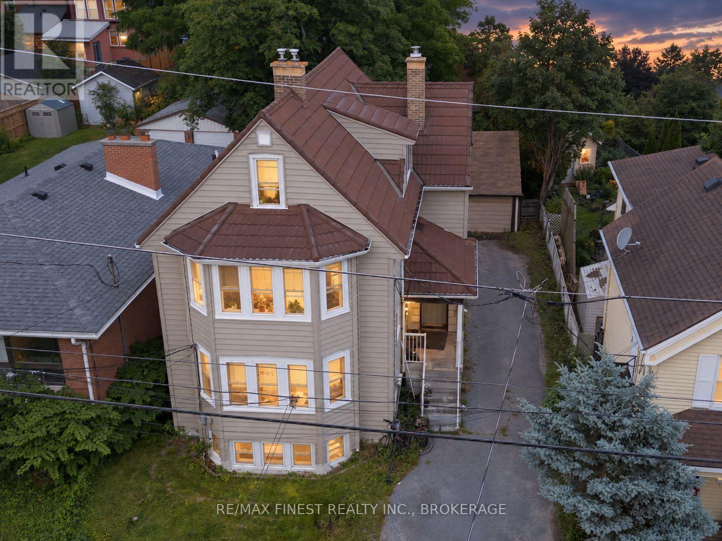 63 Pembroke Street, Kingston, Ontario  K7L 4N6 - Photo 2 - X13779856