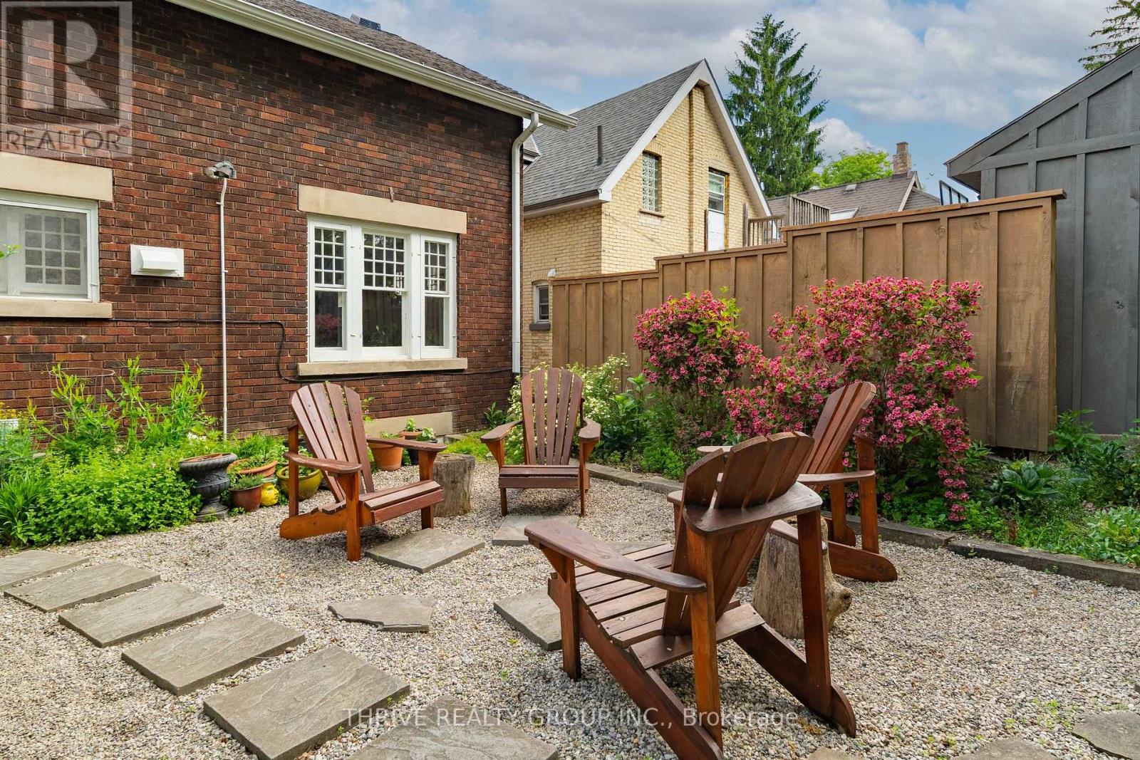39 The Ridgeway Street, London South, Ontario N6C 1A2 - Photo 11 - X13779548