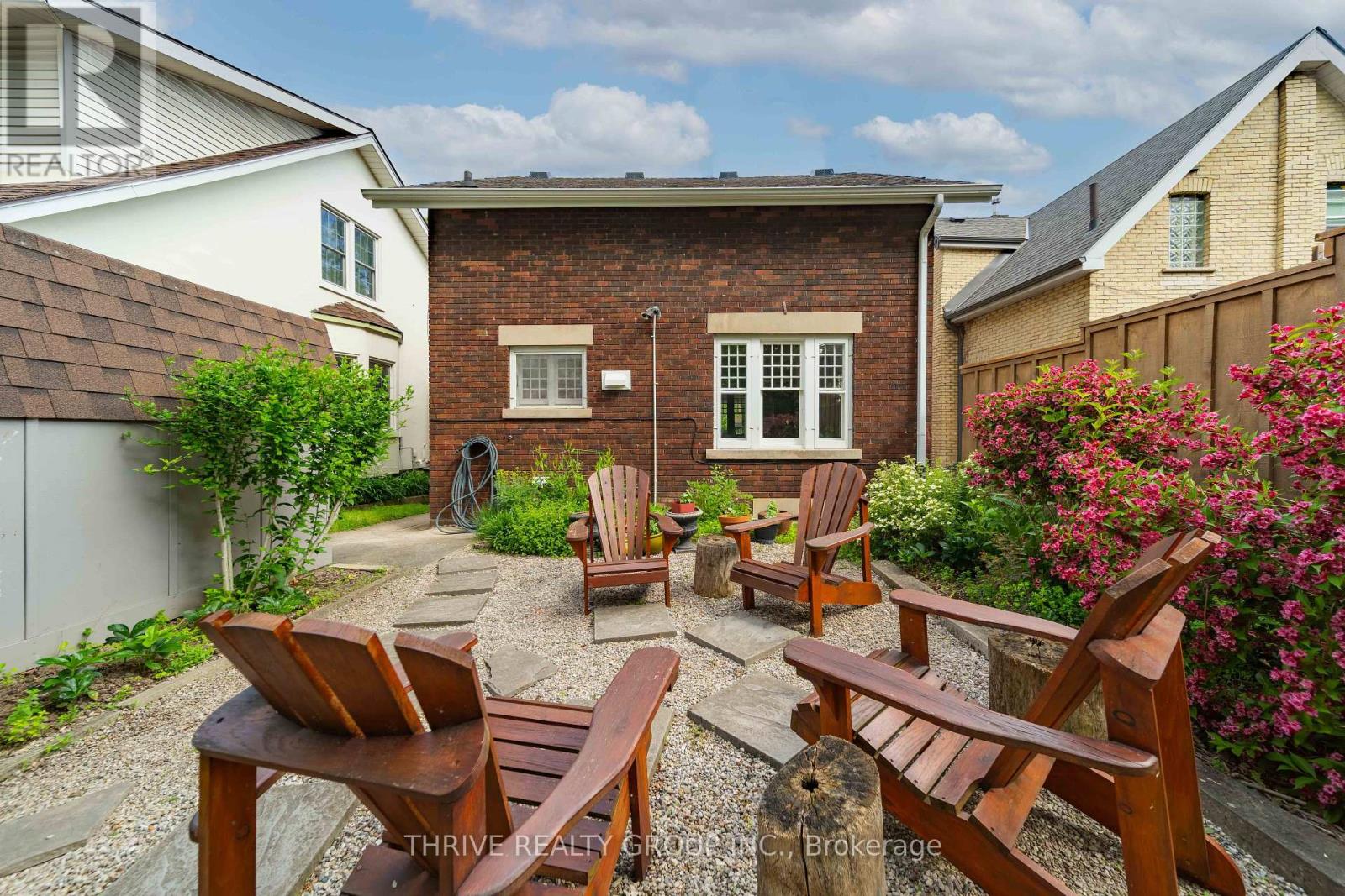 39 The Ridgeway Street, London South, Ontario N6C 1A2 - Photo 12 - X13779548