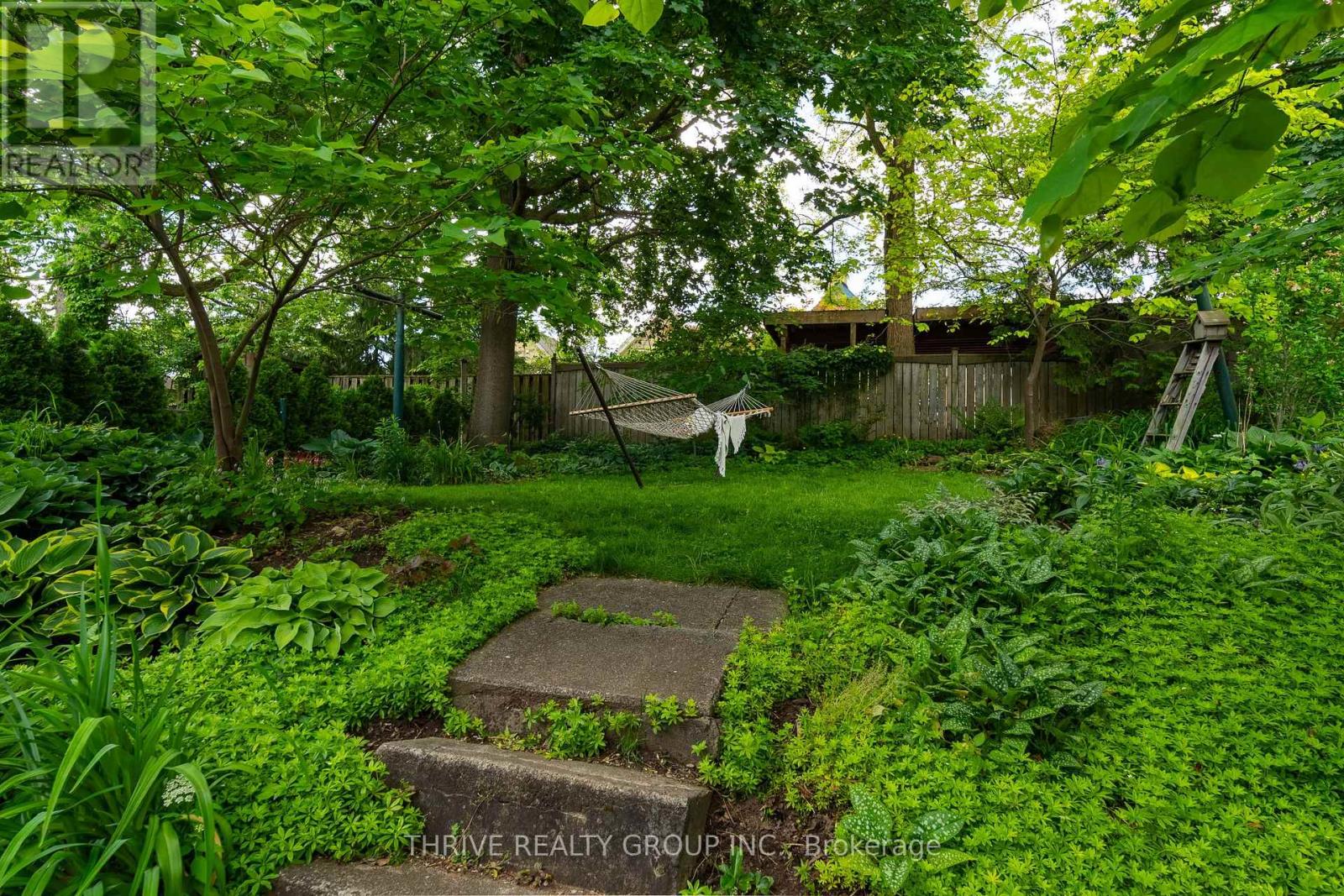 39 The Ridgeway Street, London South, Ontario N6C 1A2 - Photo 13 - X13779548