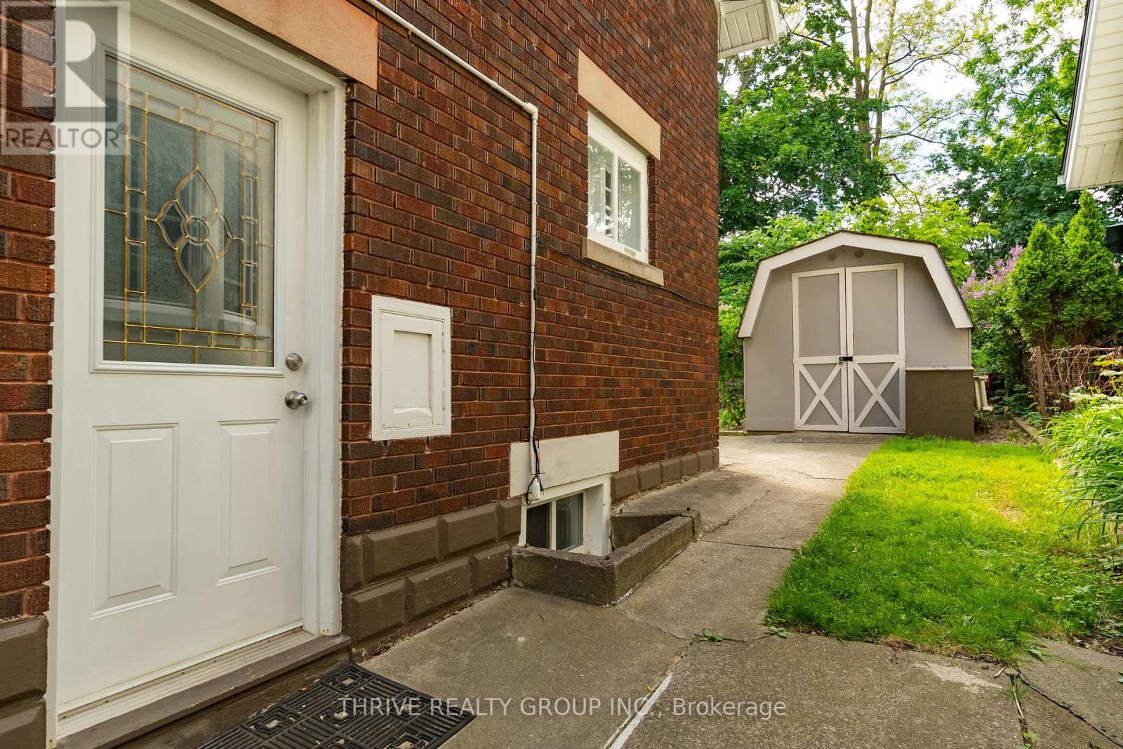 39 The Ridgeway Street, London South, Ontario N6C 1A2 - Photo 9 - X13779548