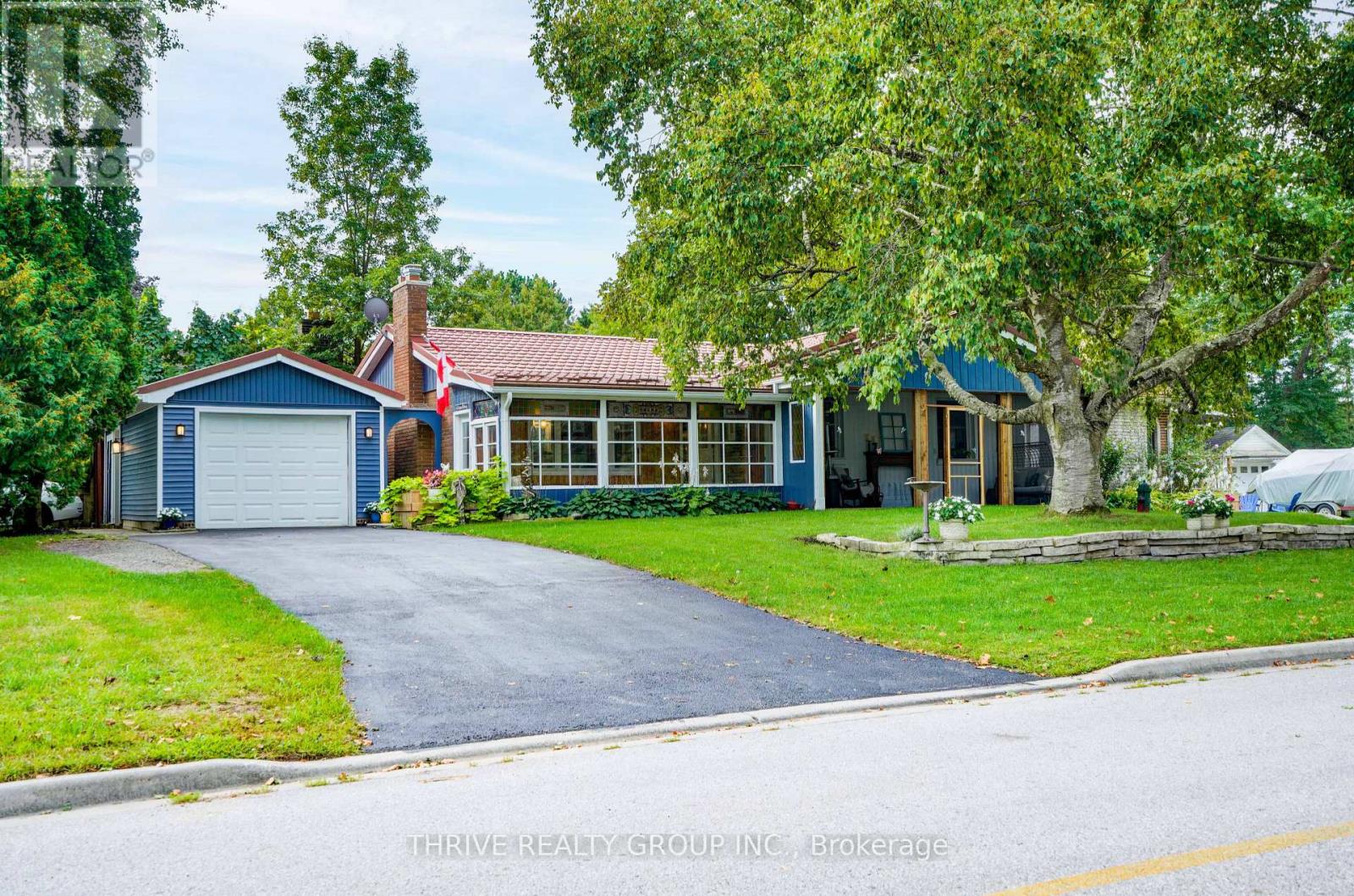 $739,00011 Outer Drive, London South, Ontario