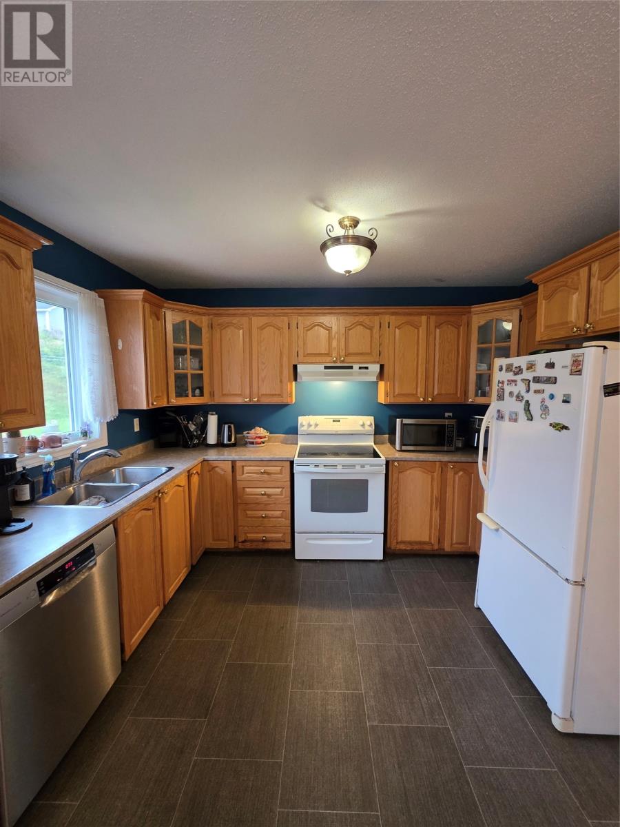 7 Rowsell Street, Corner Brook — photo 4