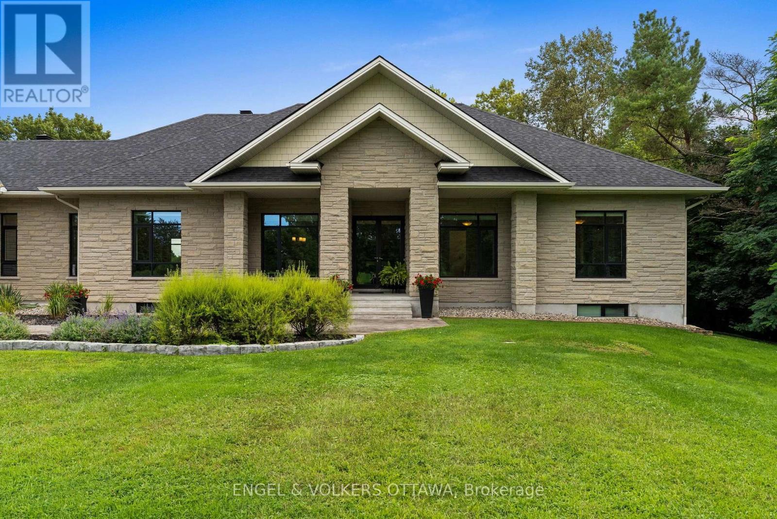 5833 Rideau Valley Drive N, Ottawa, Ontario  K4M 1B3 - Photo 3 - X13779876