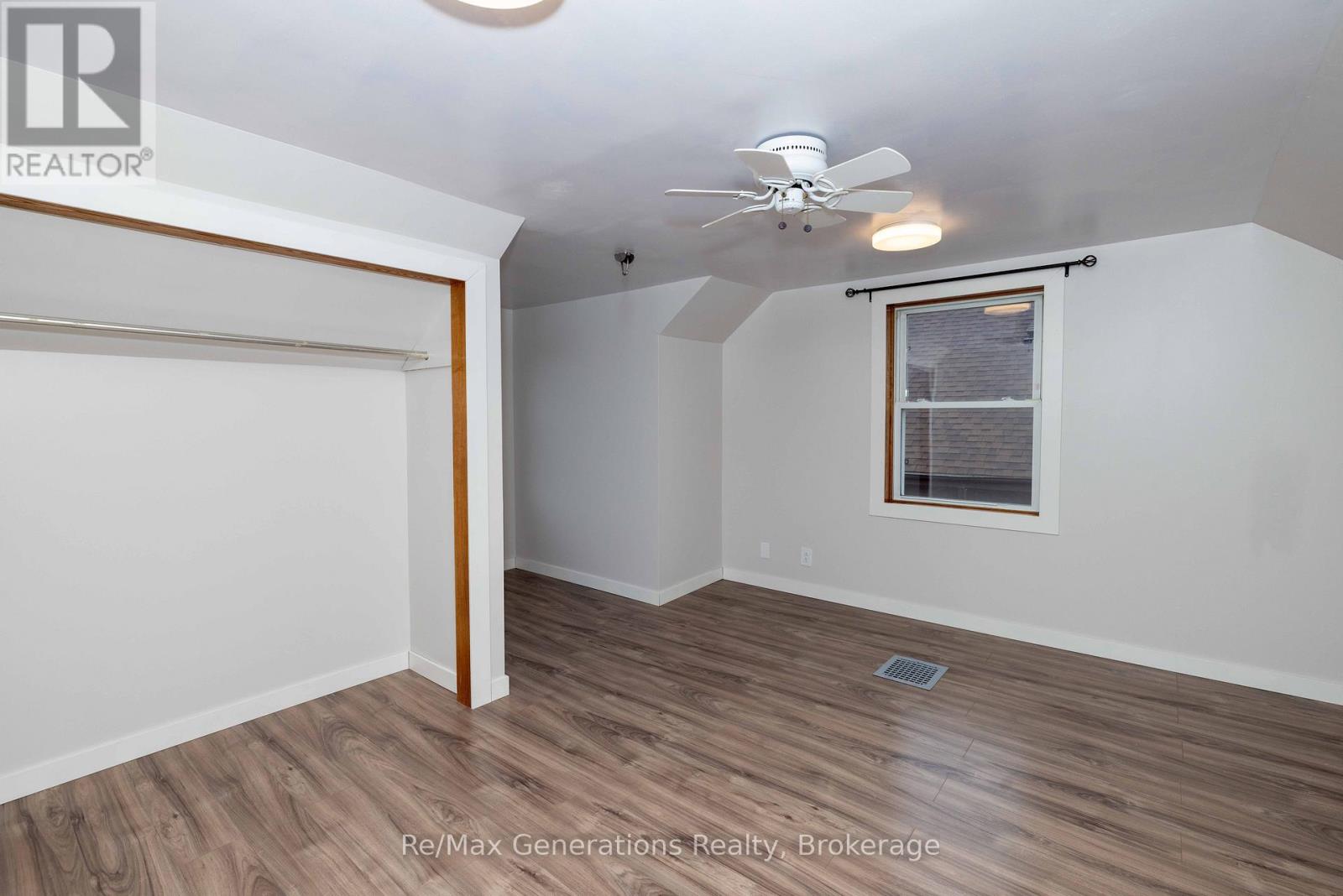 559 Empire Avenue E, Thunder Bay, Ontario  P7E 4S9 - Photo 11 - X13779690
