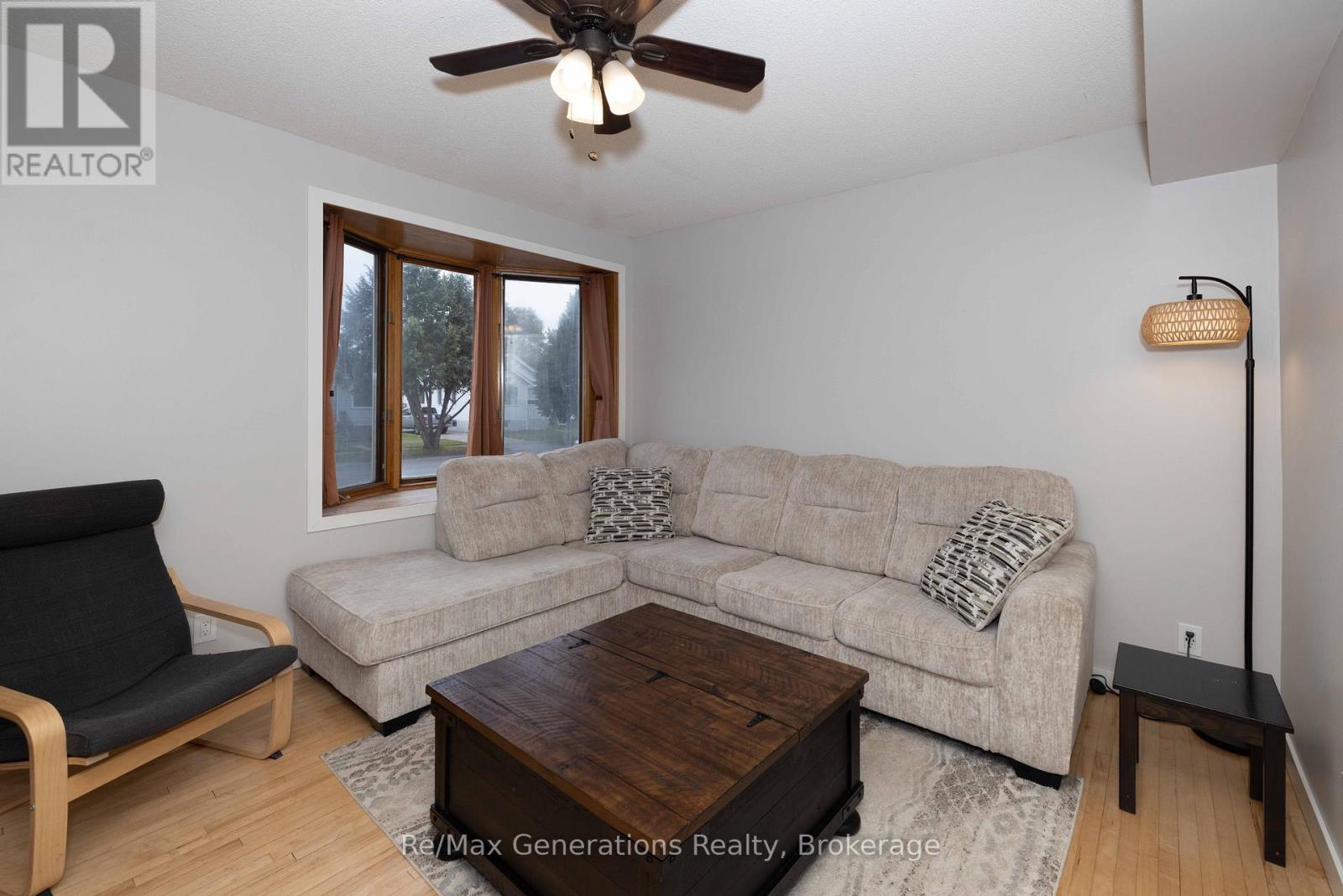 559 Empire Avenue E, Thunder Bay, Ontario  P7E 4S9 - Photo 4 - X13779690