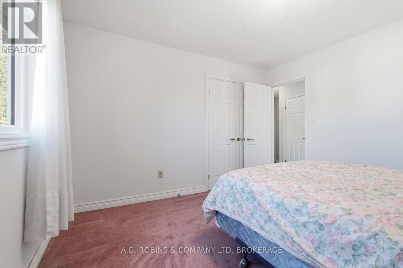 381 Kerman Avenue, Grimsby, Ontario  L3M 5C4 - Photo 24 - X13779756