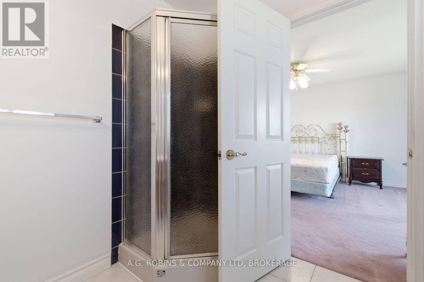 381 Kerman Avenue, Grimsby, Ontario  L3M 5C4 - Photo 32 - X13779756
