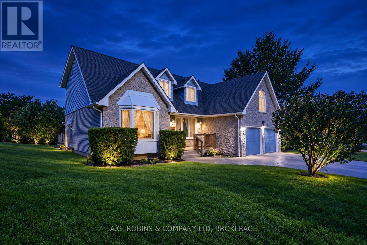 381 Kerman Avenue, Grimsby, Ontario  L3M 5C4 - Photo 47 - X13779756