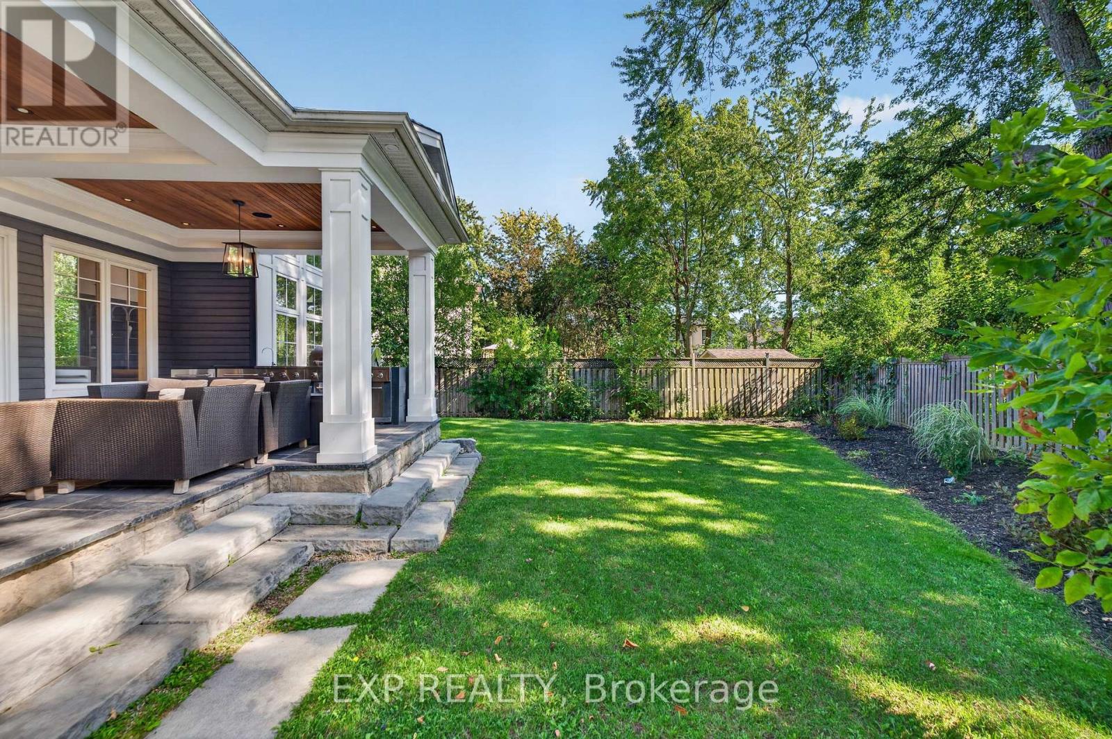 528 Wellington Crescent, Oakville, Ontario  L6L 4X5 - Photo 37 - W13779762