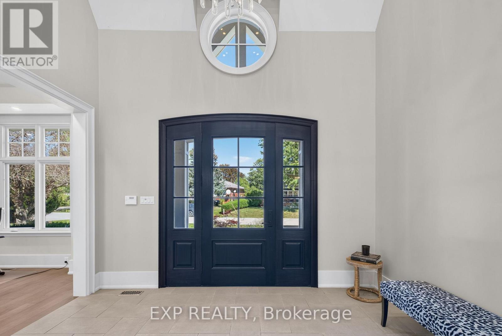 528 Wellington Crescent, Oakville, Ontario  L6L 4X5 - Photo 6 - W13779762