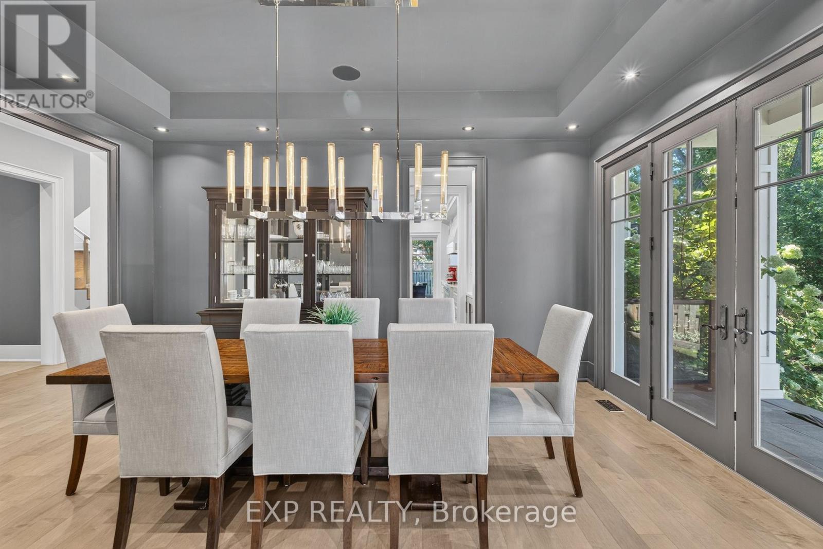 528 Wellington Crescent, Oakville, Ontario  L6L 4X5 - Photo 8 - W13779762